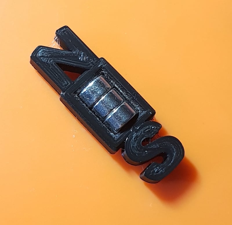 Neodymium Magnet Holder / Compass
