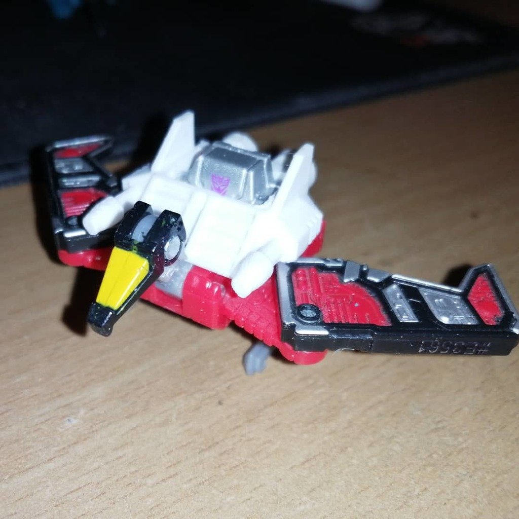 Transformers WFC Siege Laserbeak booster