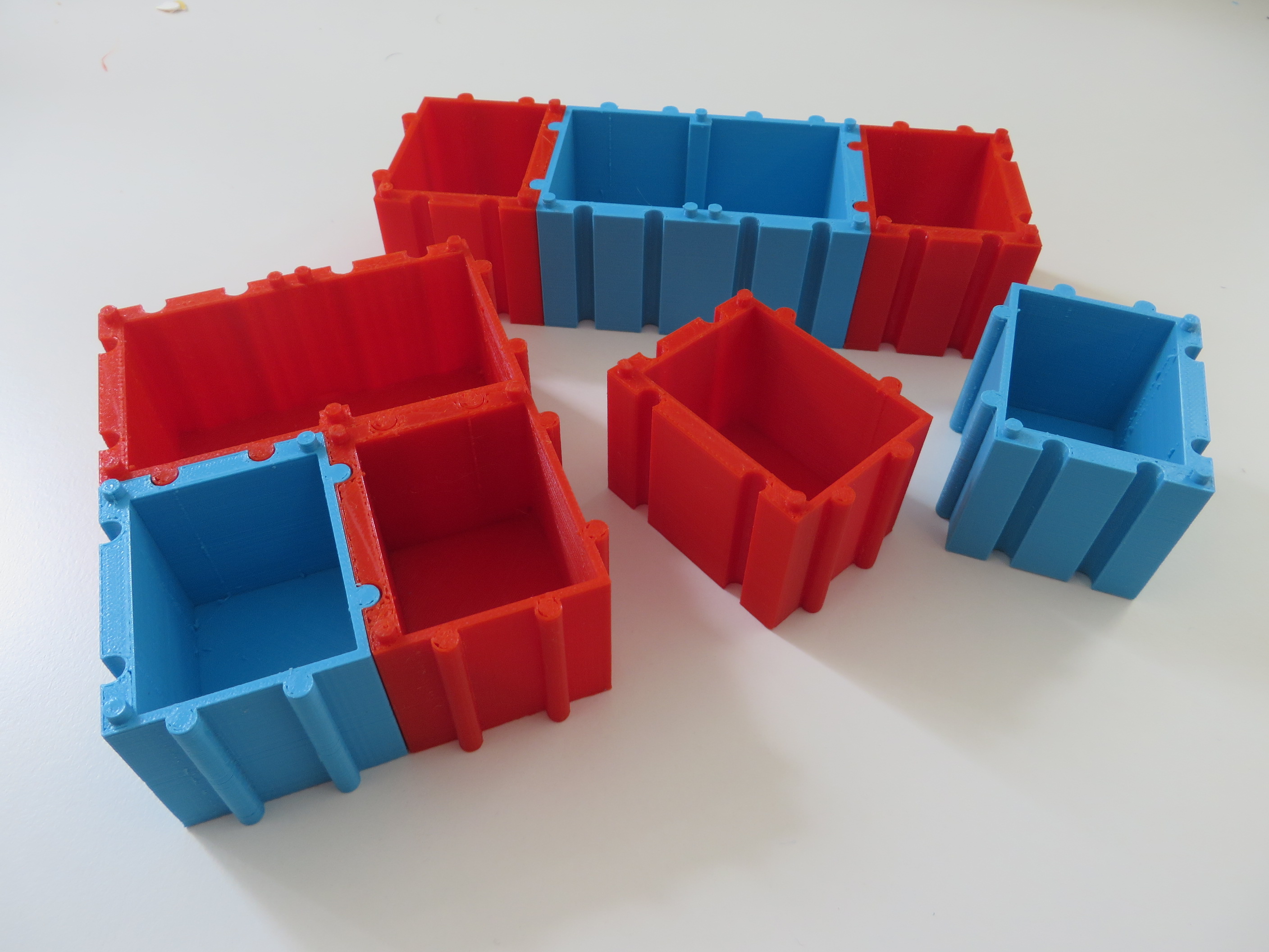Small Modular Container Box