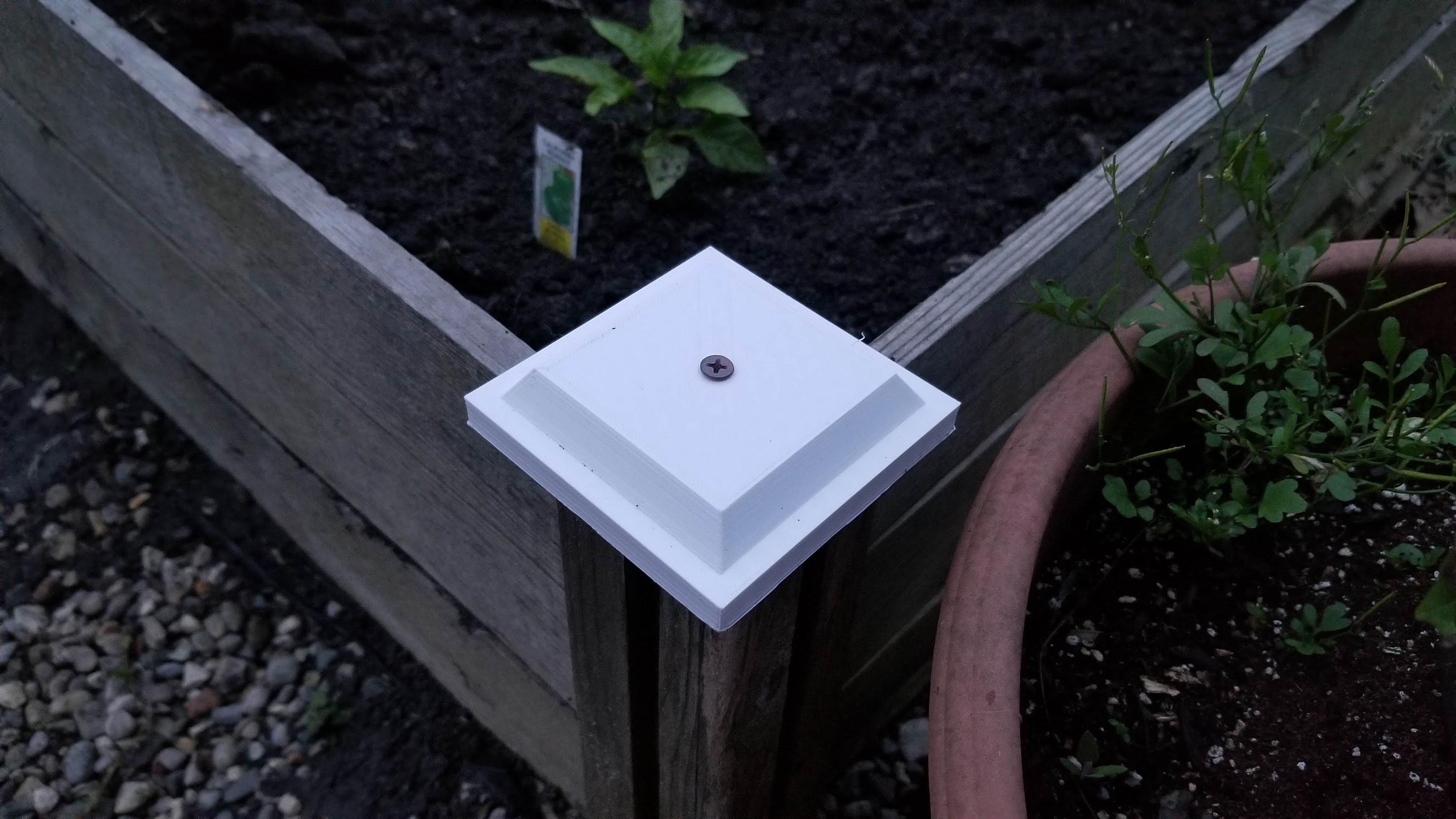 Cedar Raised Garden End Cap