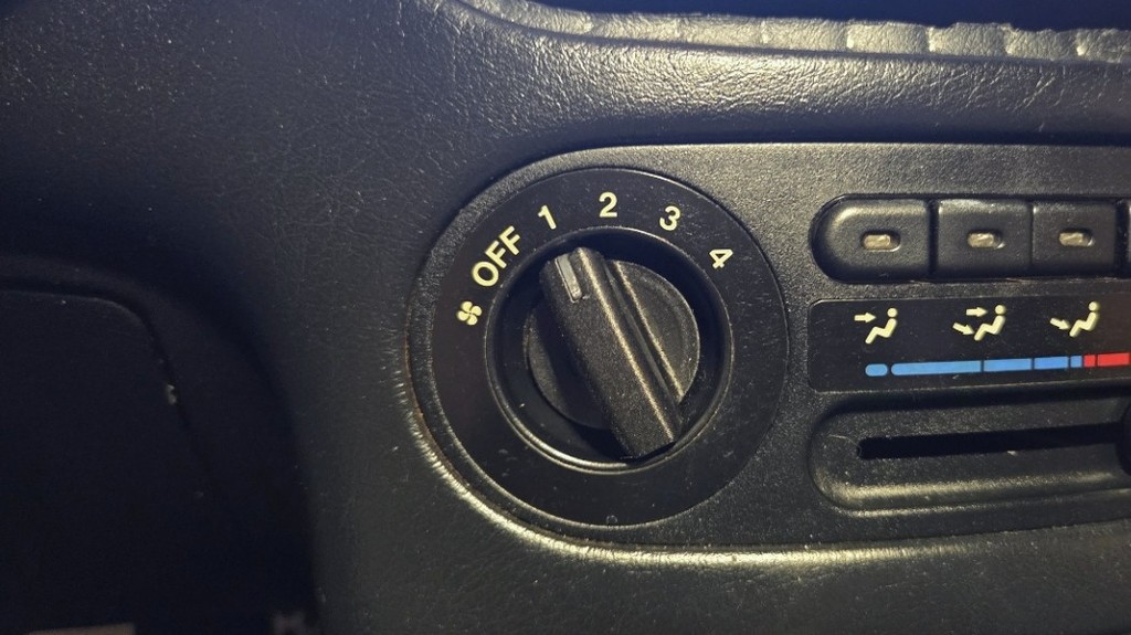 Del Sol Fan Knob (Climate control)