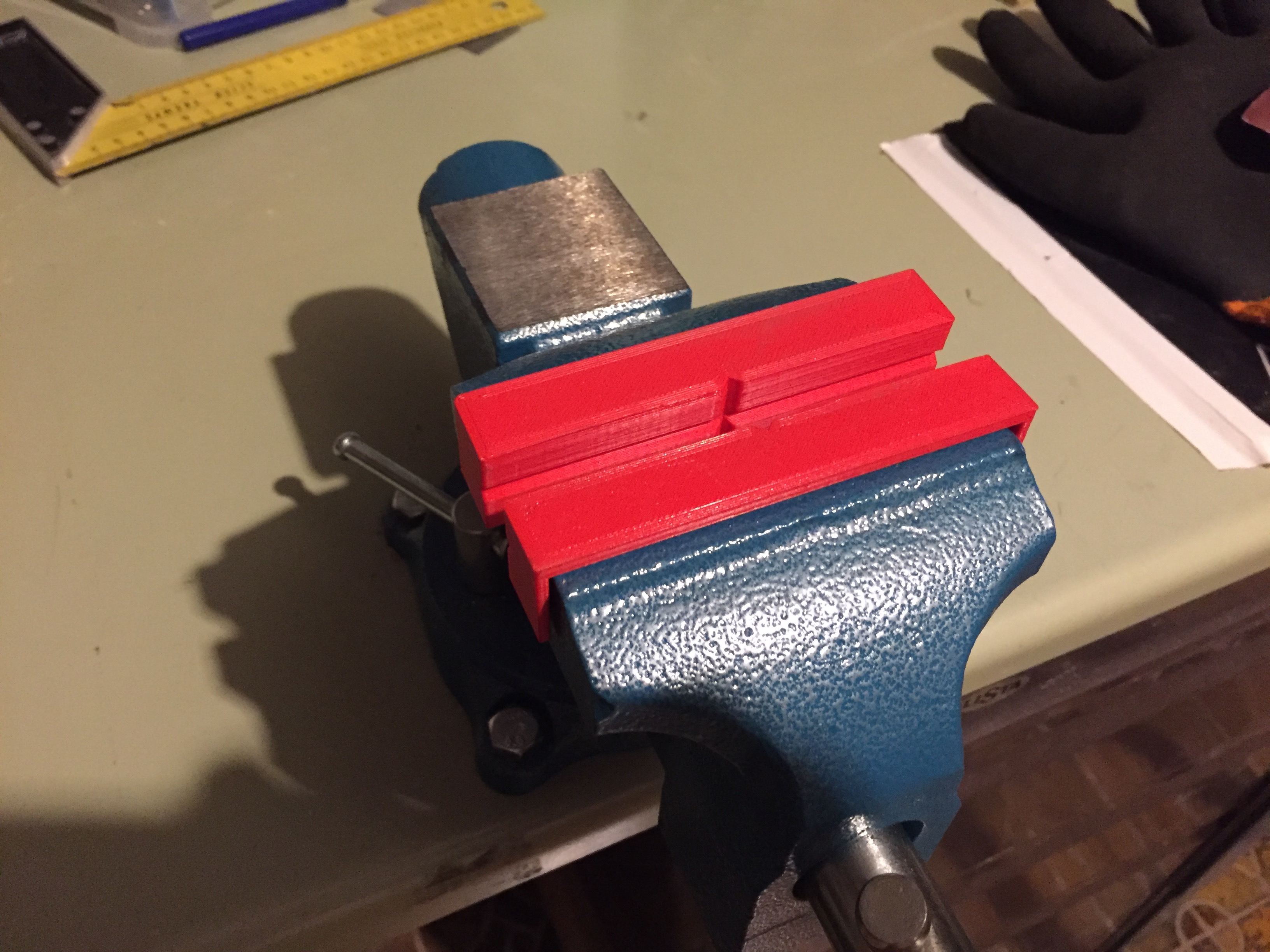 Protection étau (90mm) / Iron bench vice protection
