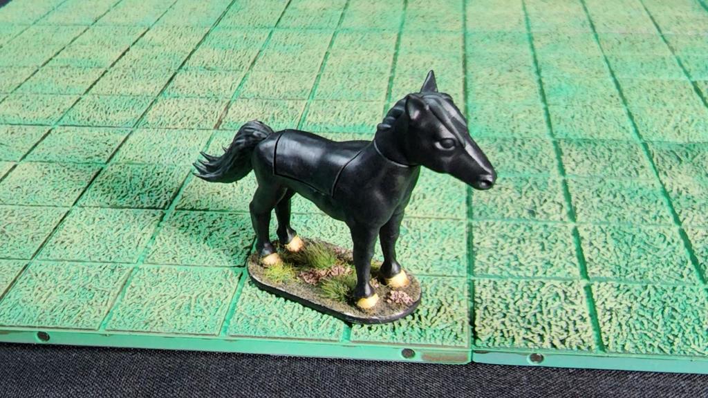 Wild Horse with removable back for 1 inch miniature