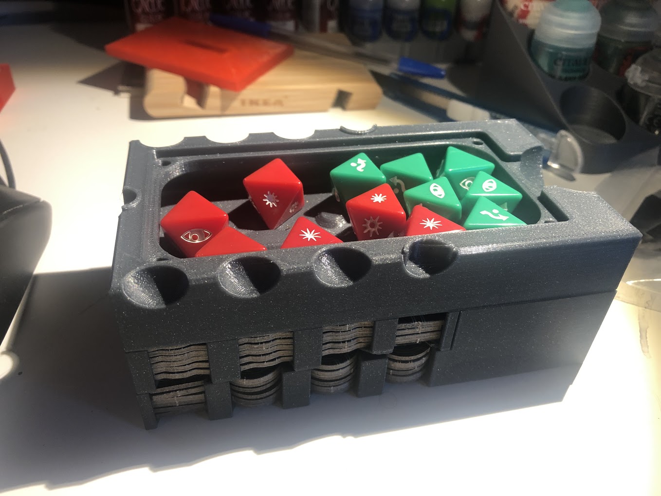 X-Wing Miniatures 2.0 stackable token/accessory holder V2.0 (Magnets)