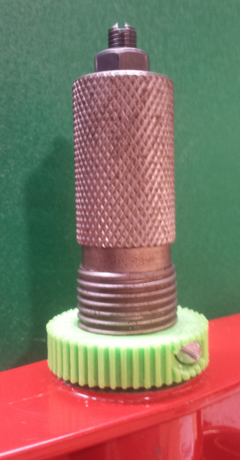 Reloading die split lock ring
