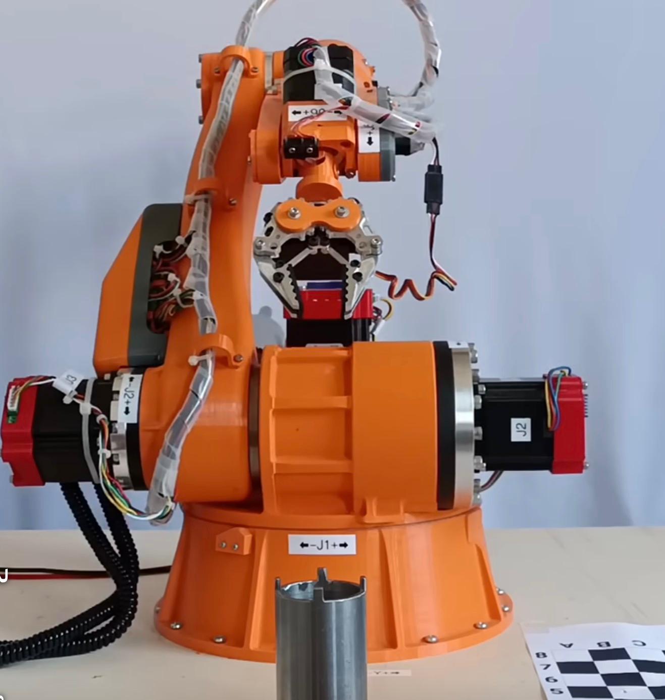 robotic arm 6 axis .ASTOLFI by ALI