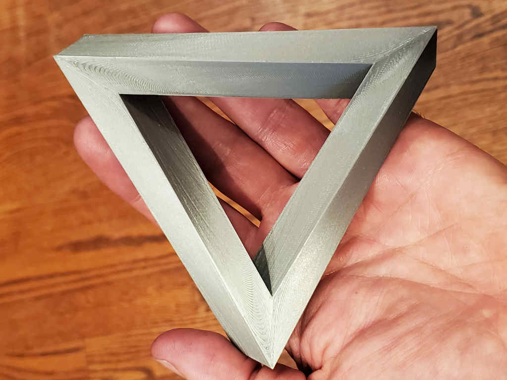 Escher Style Penrose Triangles fix