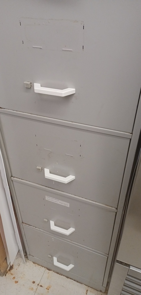 File cabinet handle