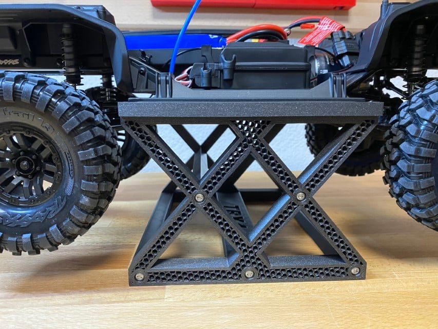 Stand for Traxxas TRX4 chassis kit