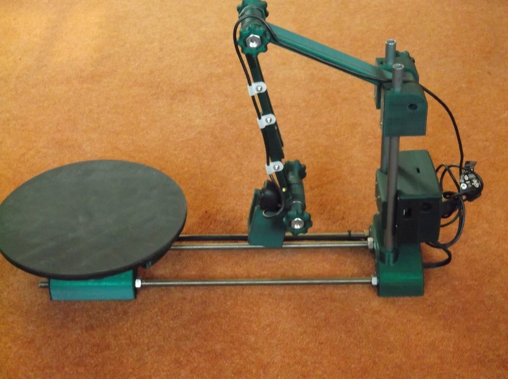 Remixed Ciclop scanner with photogrammetry camera holder