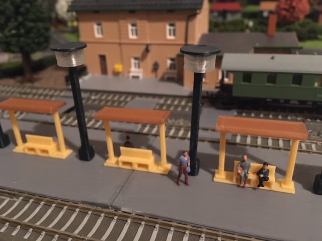 TT Scale Train Bench