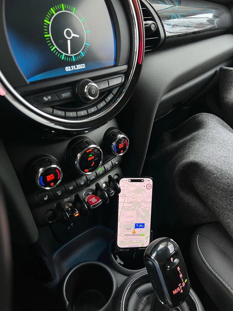 Cup holder phone for car (iphone14)