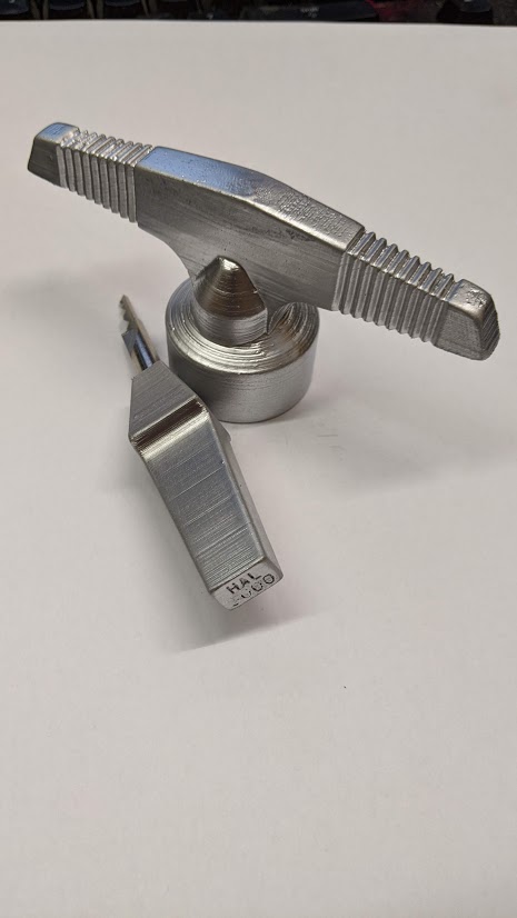 2001 The keys to hal 9000