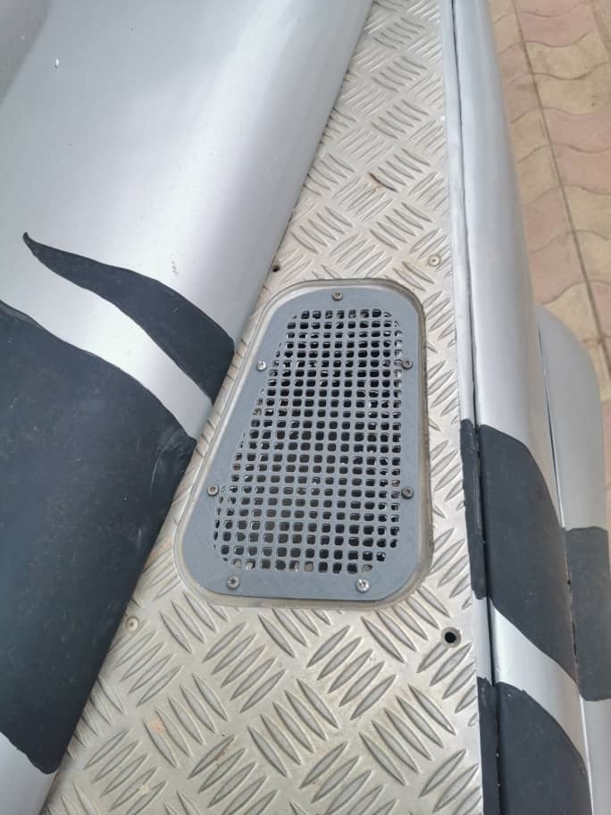 Land Rover Defender Wing Grill