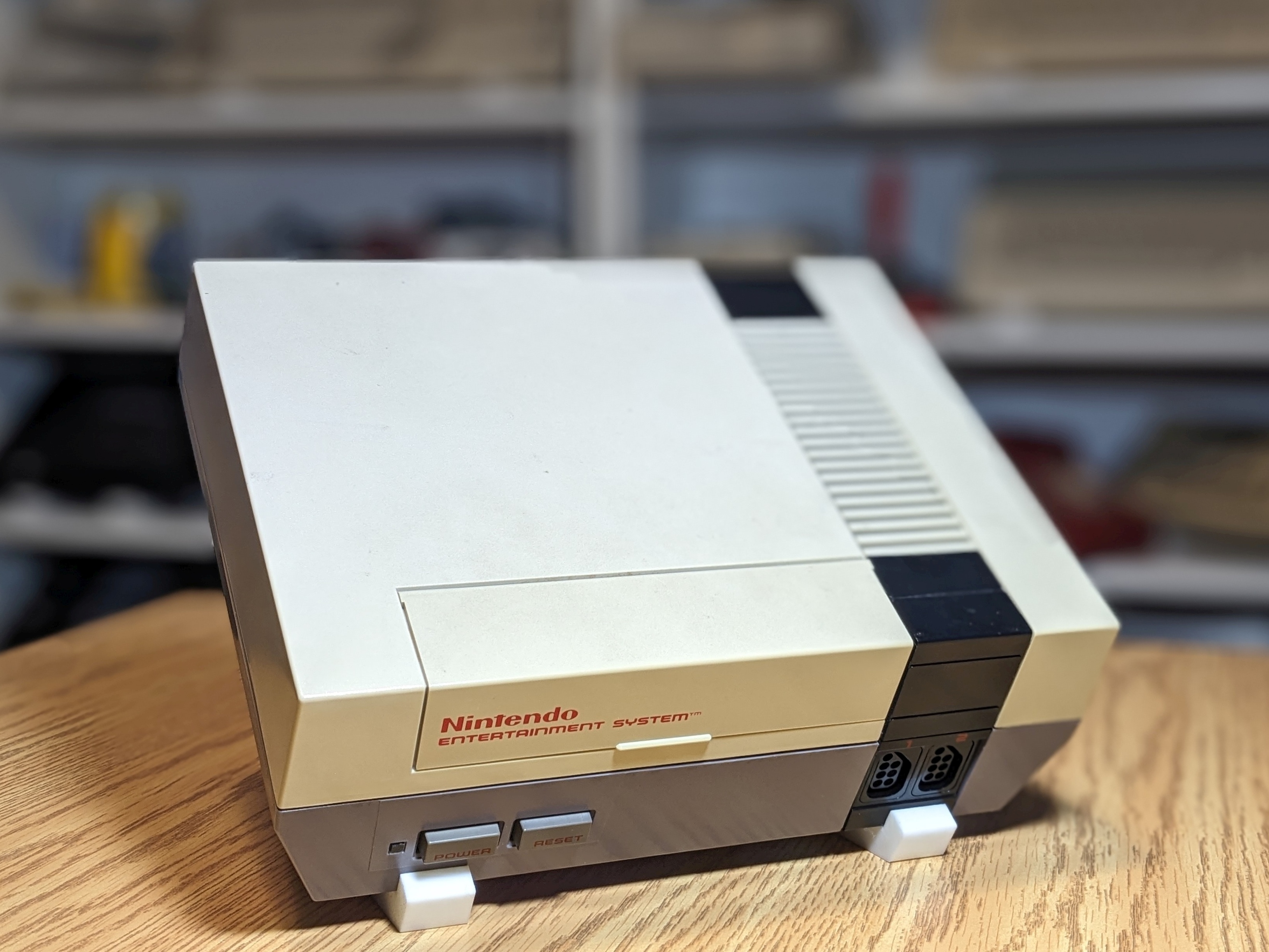 Nintendo NES Display Stand - 35° incline