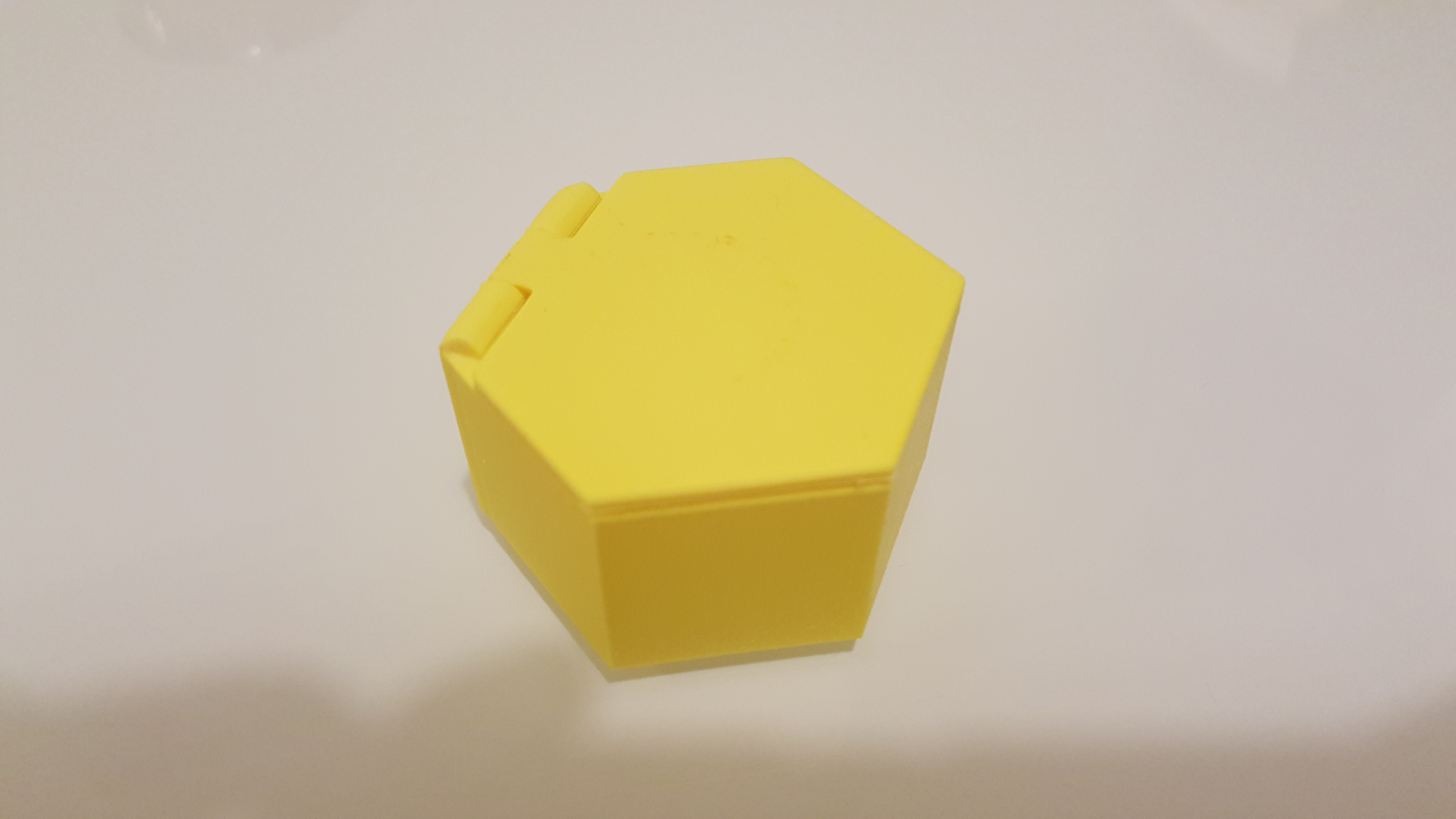 Hexagonal Box with lid