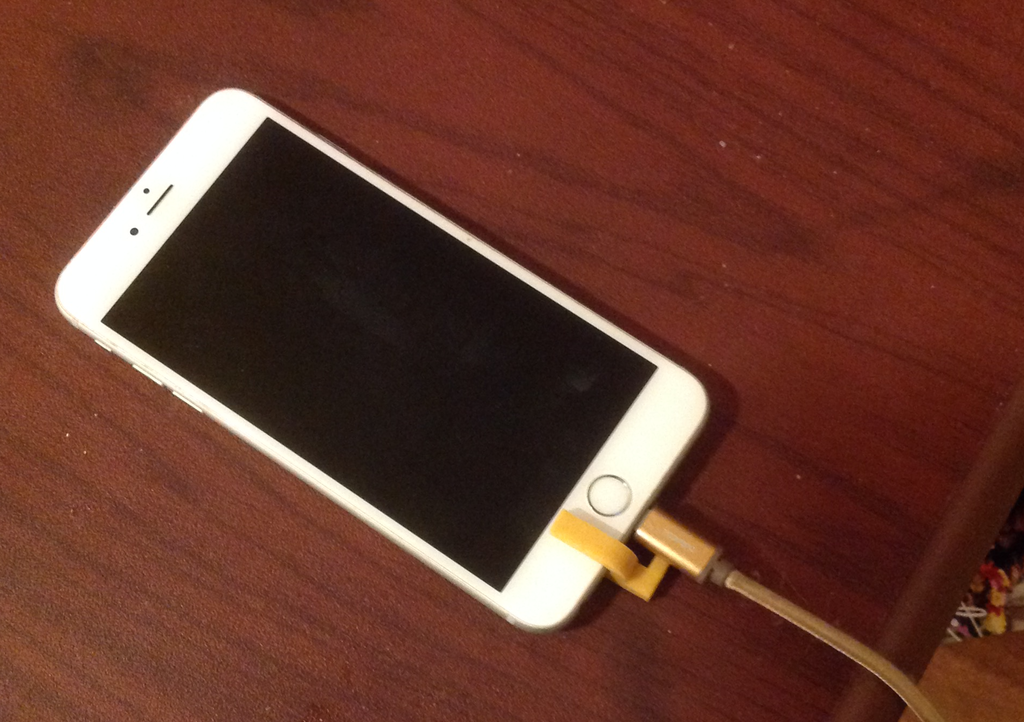 iPhone Charge Clip