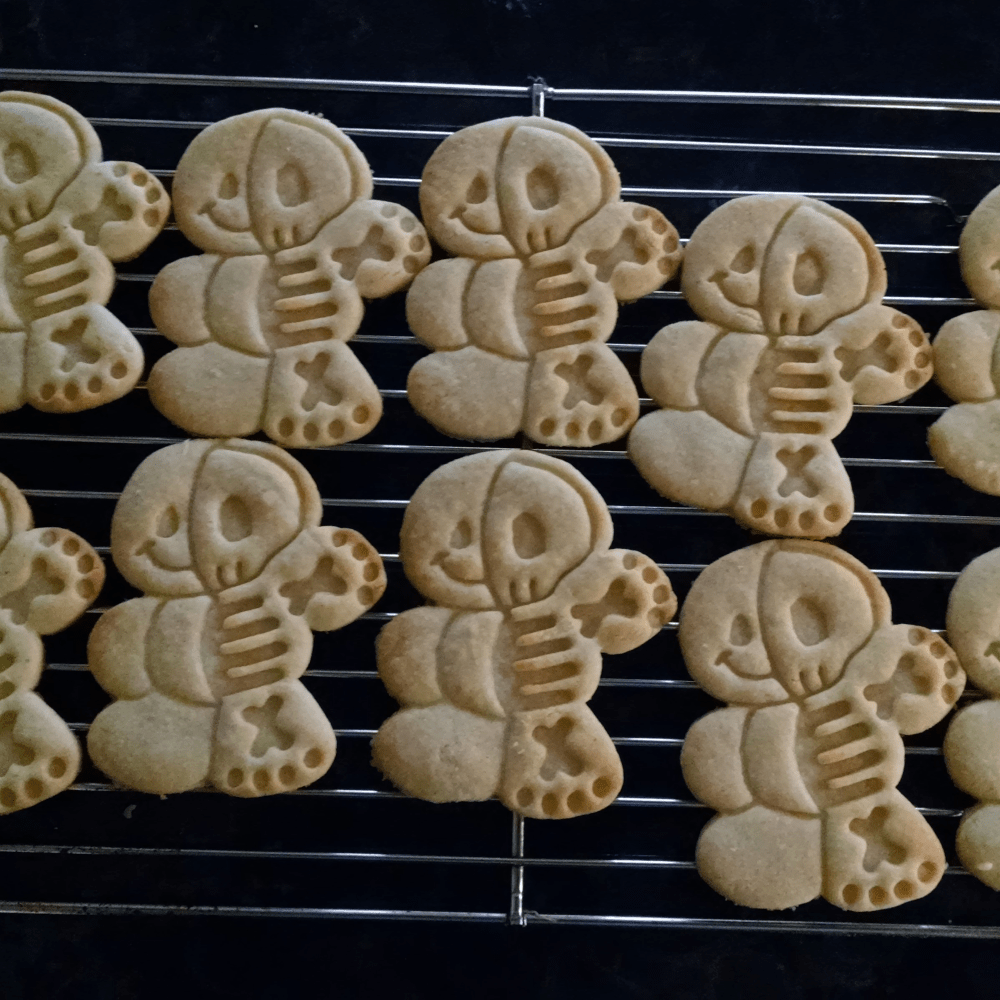 Gingerbread Man / Skeleton Cookie Cutter