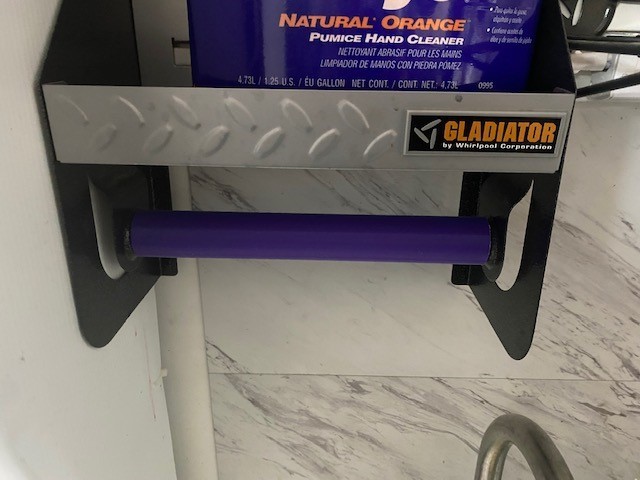 Gladiator clean up caddy paper towel support