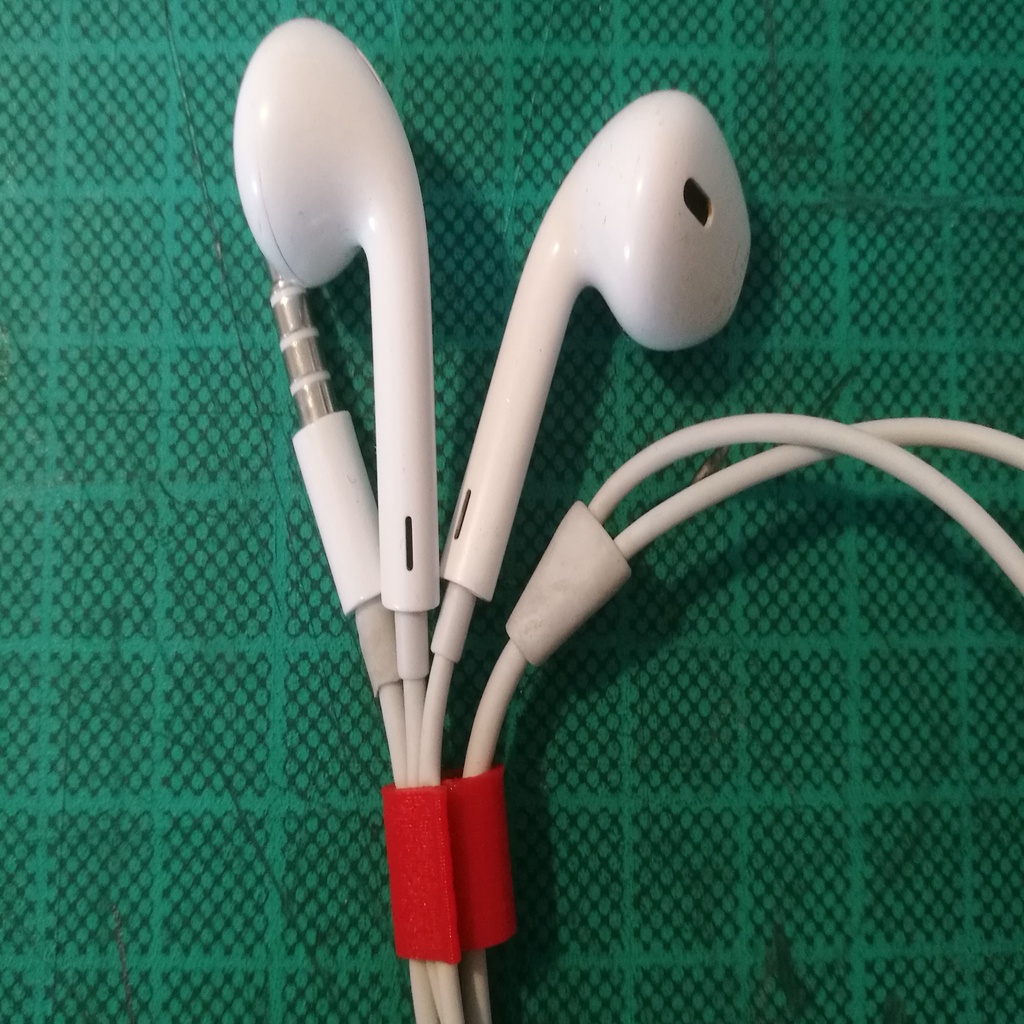 Headphones anti-tangle