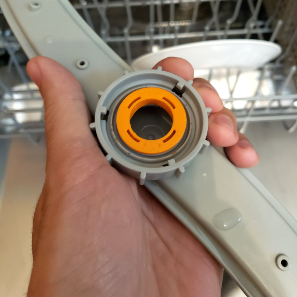 Frigidaire Dishwasher Middle Sprayer Clip