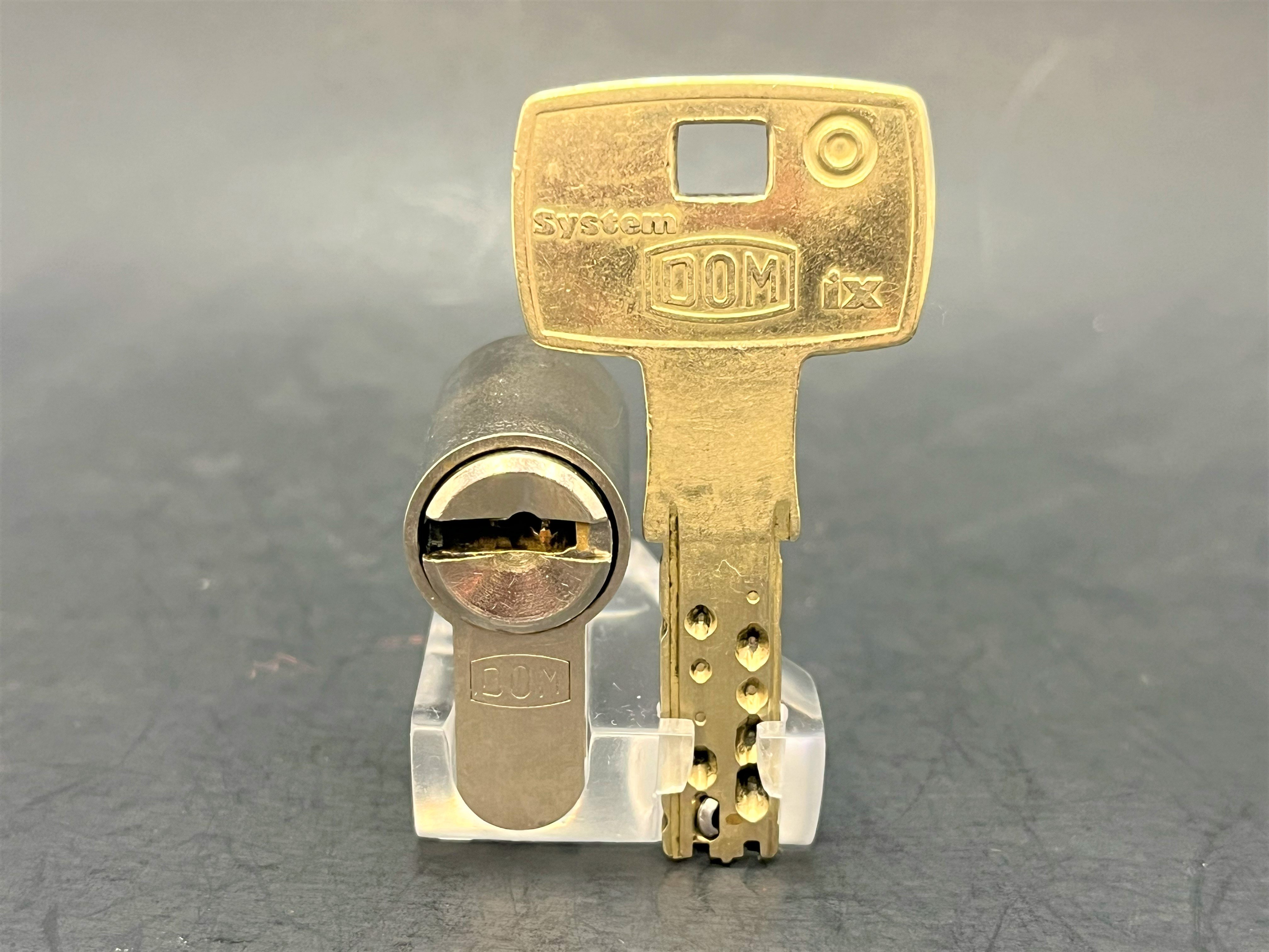 Euro Cylinder Dimple Lock Display Stands