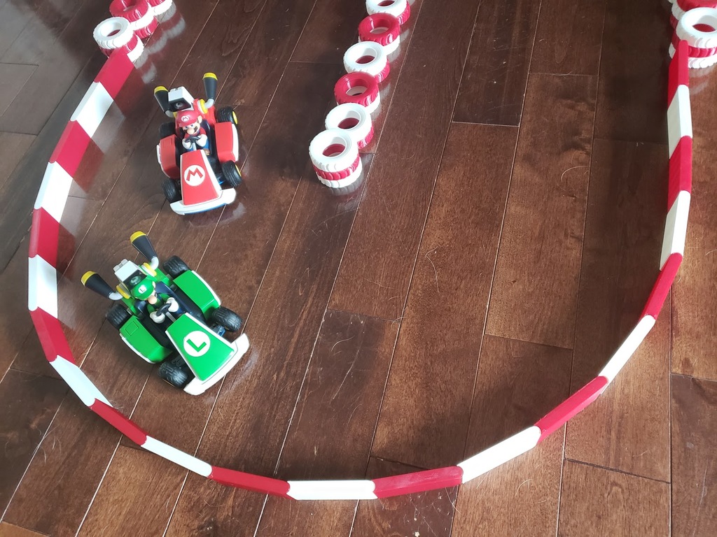 Mario Kart Live Circuit - Track Edging