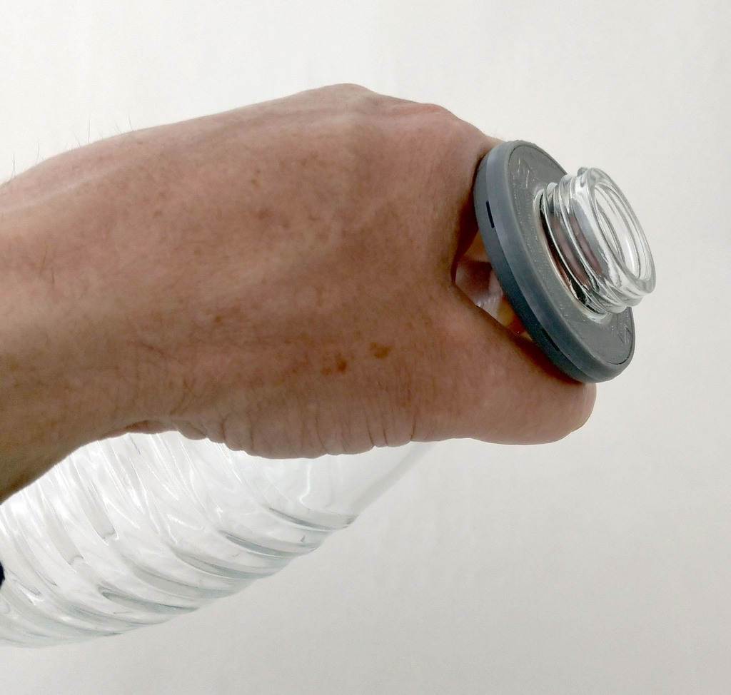 Sodastream crystal bottle holding ring