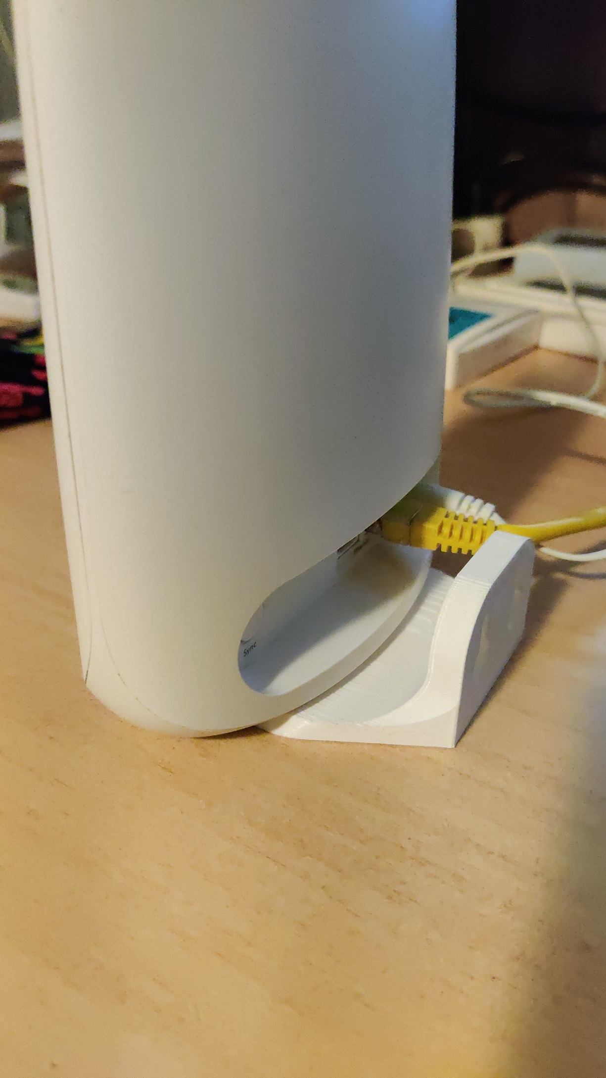 Netgear Orbi RBK353 wall mount