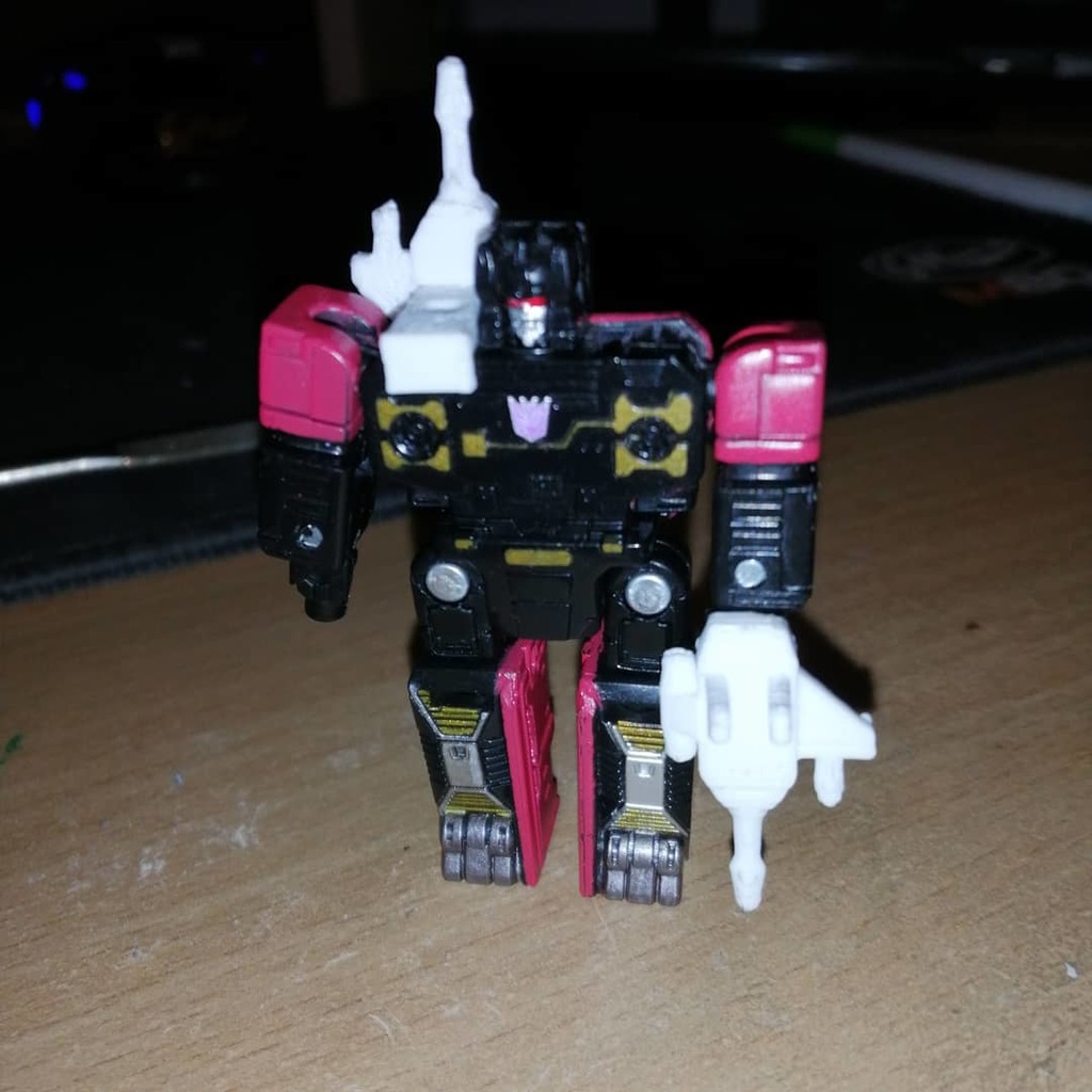 Transformers WFC Siege Rumble blasters