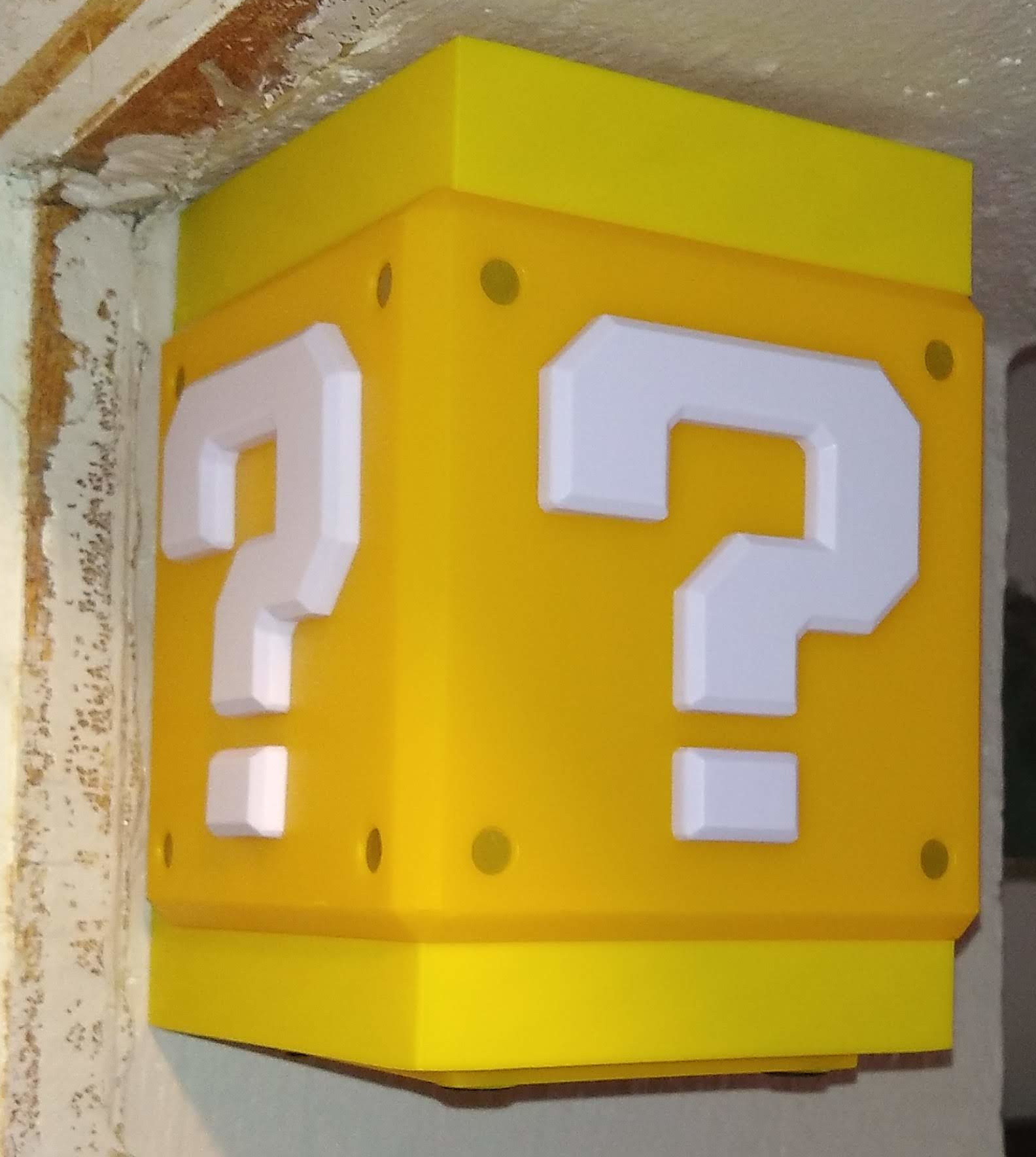 Support cube lumineux Super Mario