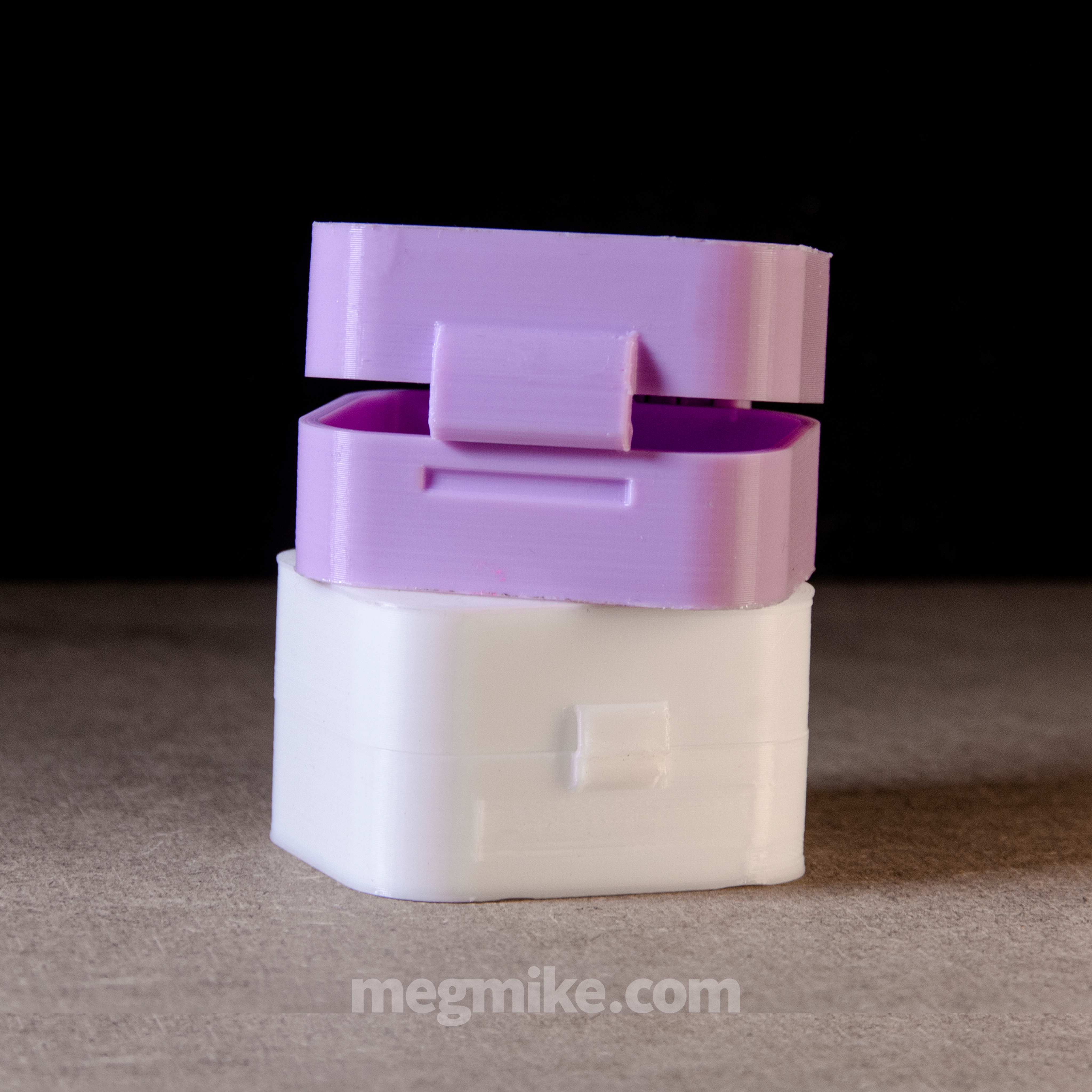 Customizable Print-in-place Chest Container