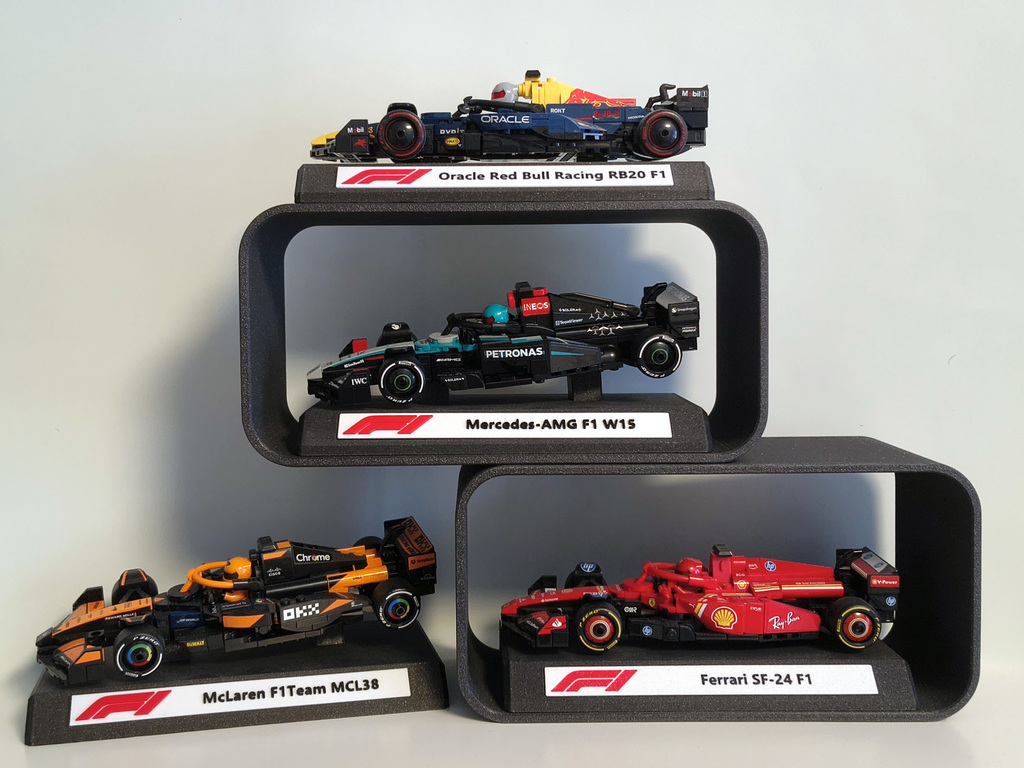 Frame/base for displaying Lego F1