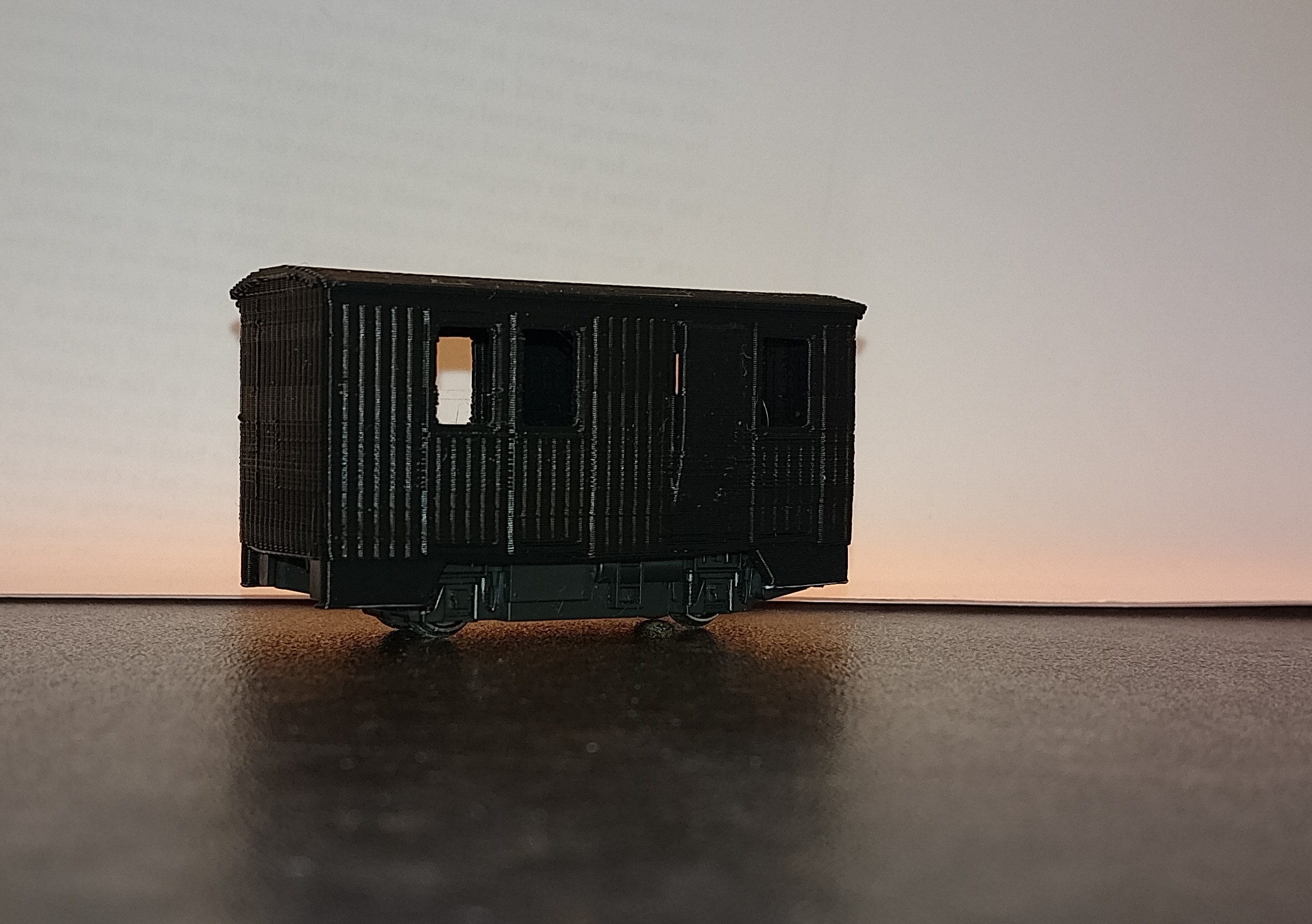 Freelance Powered Coach for OO9 narrow gauge