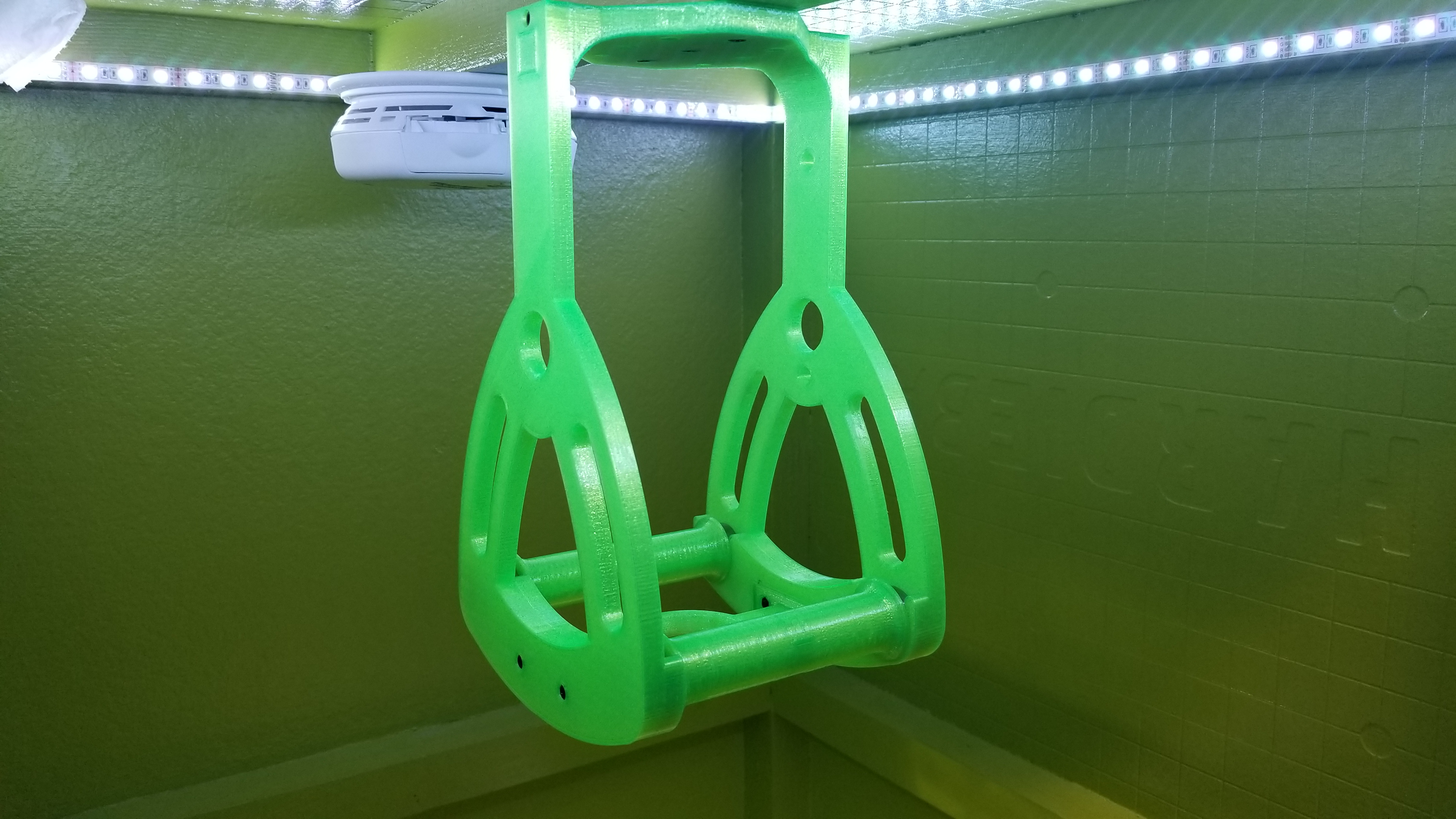 Hanging Spool Holder