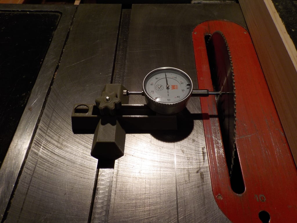 Table saw Blade Alignment Jig