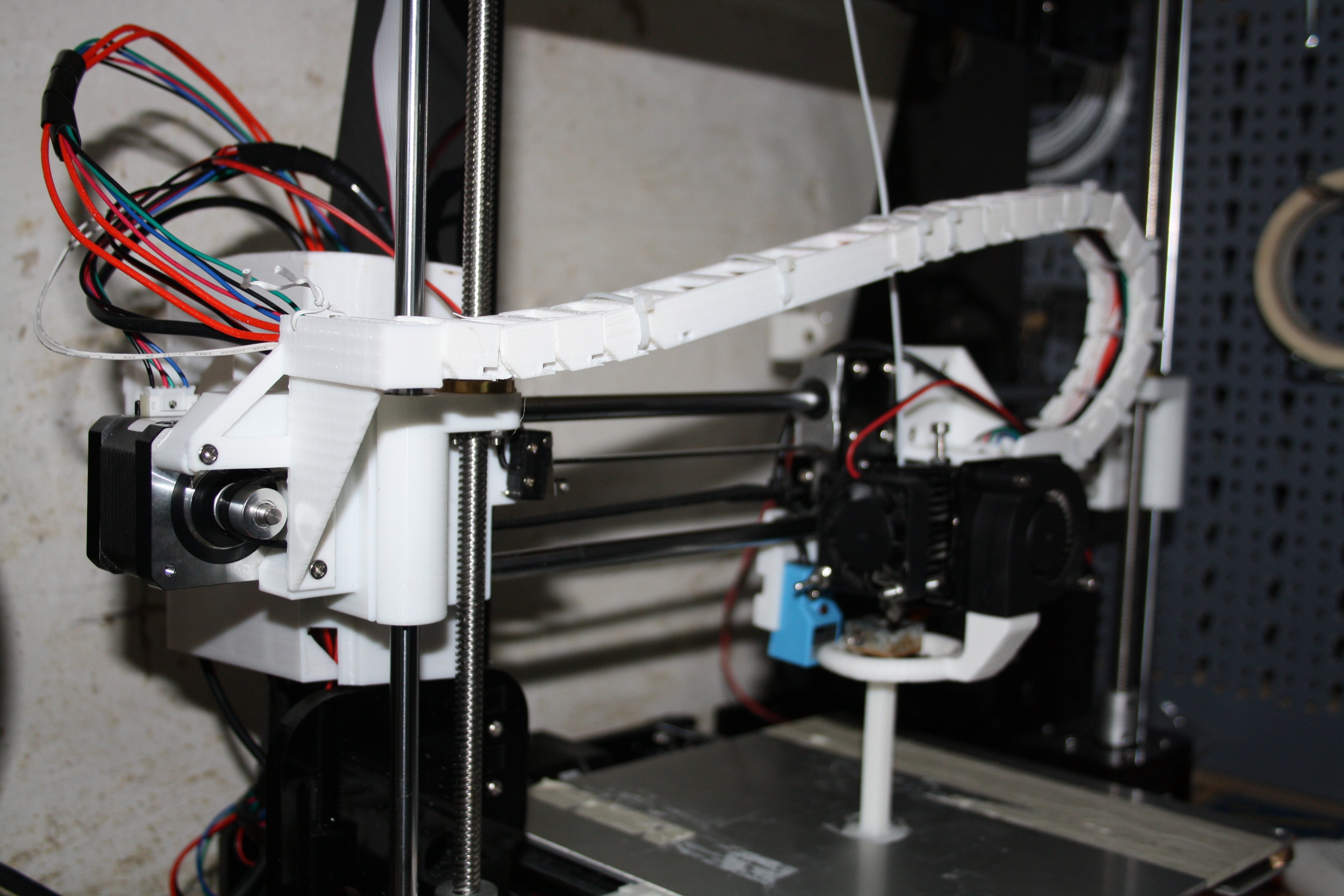 improved linear chain to Extruder on Anet A8