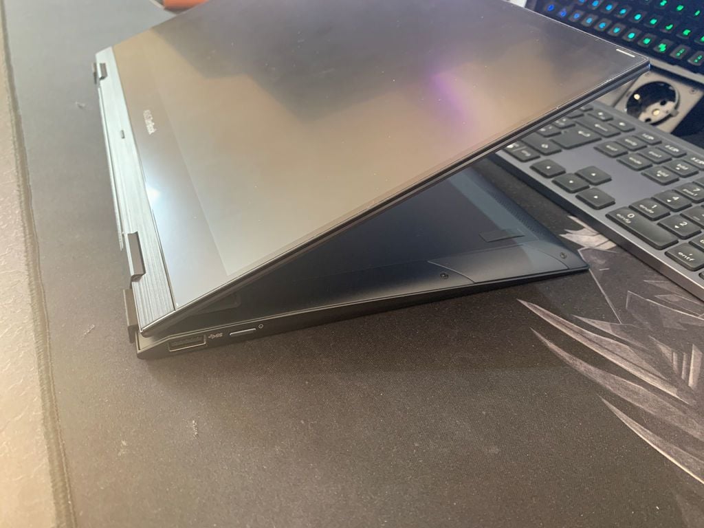Asus Zenbook flip 13 Display Bracket for better writing and drawing