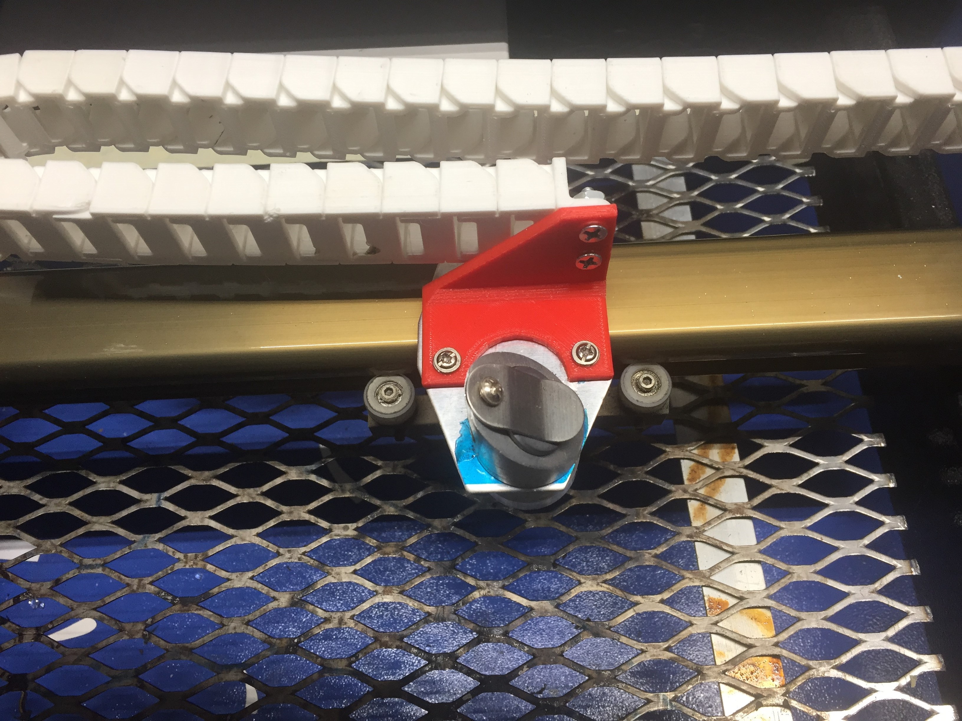 Bracket for mounting Dacreate's cable chain (laser end)