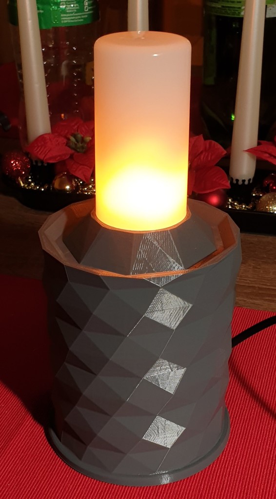 Low poly flame effect lamp