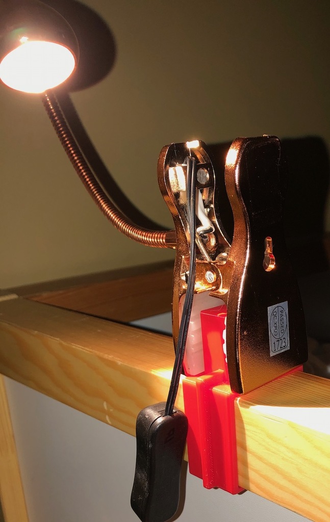 KURA Lamp Adapter