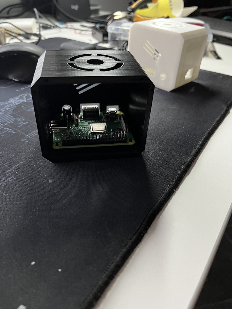 Raspberry Pi 3A+ Mini Tower case