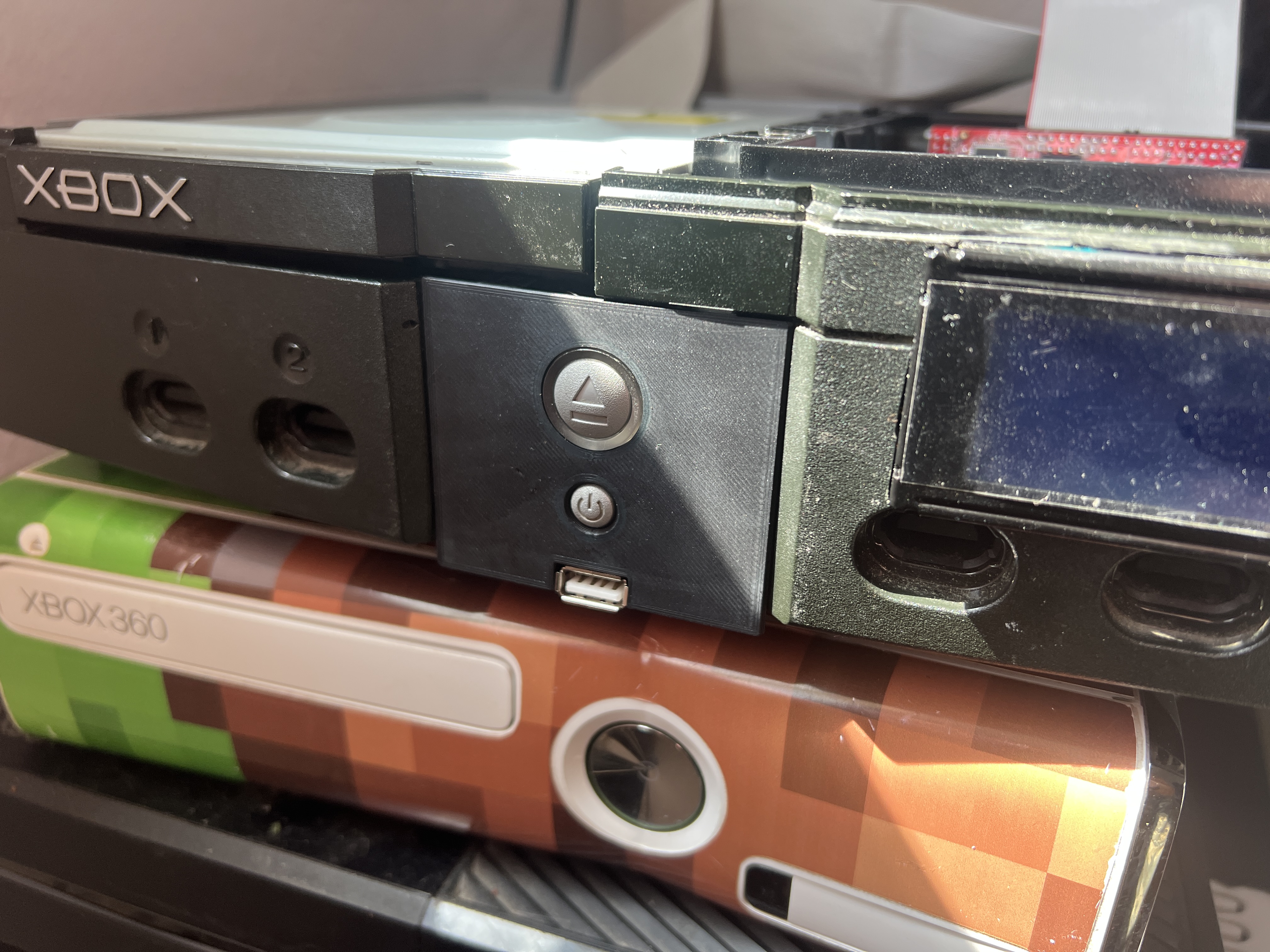 OG Xbox Faceplate Grill with OGXi USB Breakout Board Mount