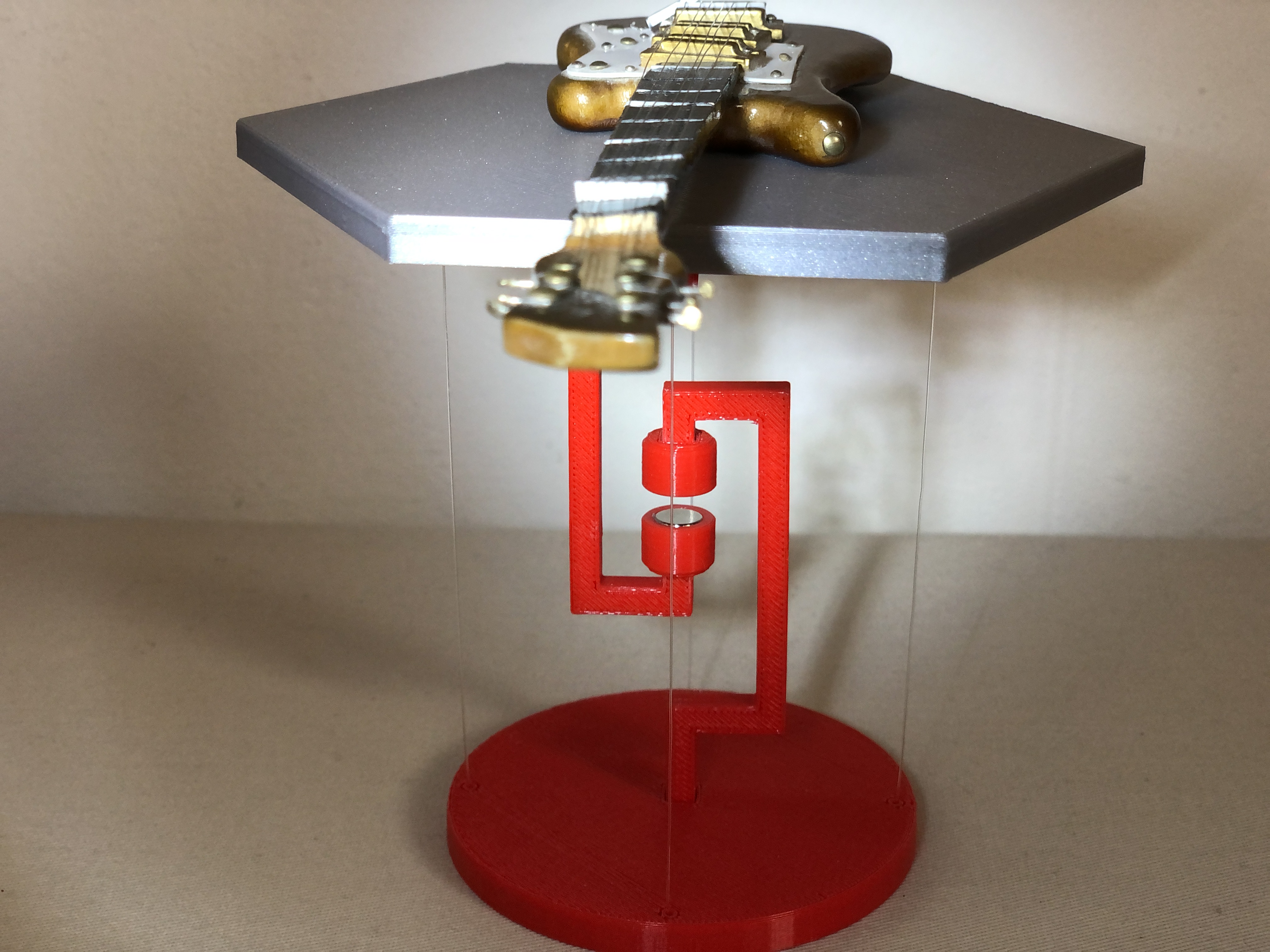 Magnetic Tensegrity Table