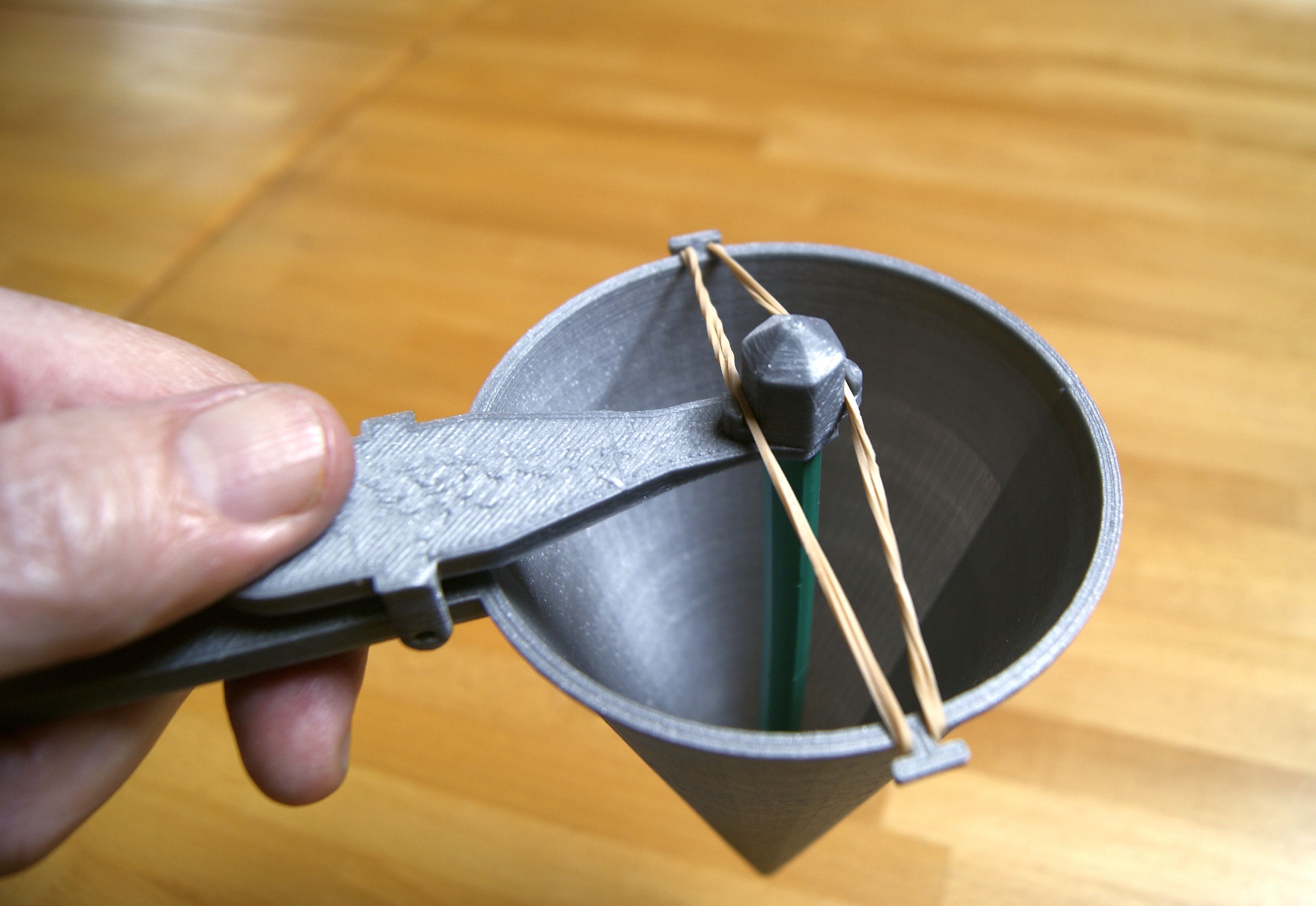 Funnel with OPEN-CLOSE Mechanism