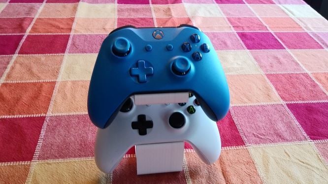 Dual Xbox Controller Stand