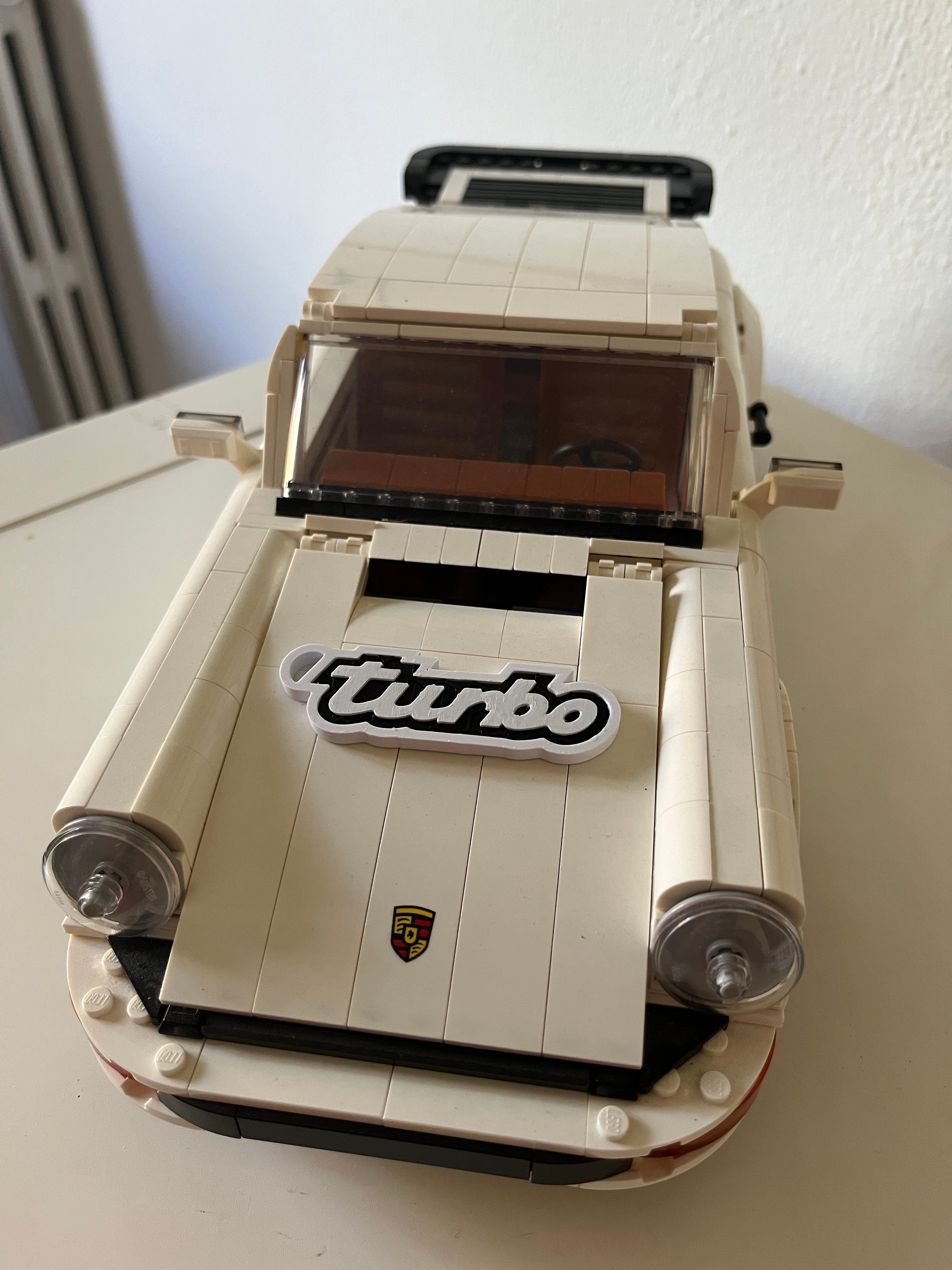 Porsche Turbo 1977 logo keychain