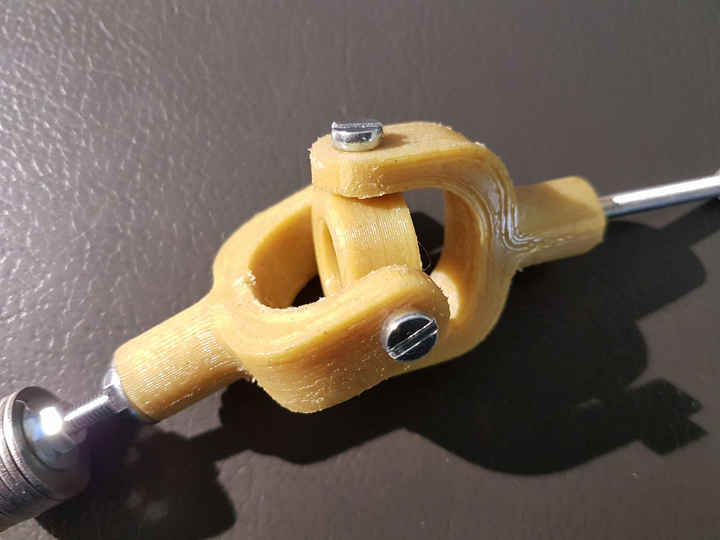 Cardan / angeled axel connection / transmission demo model.
