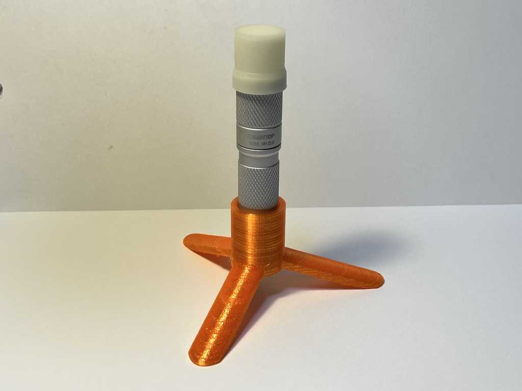 Flash light stand for "lumintop tool AA"