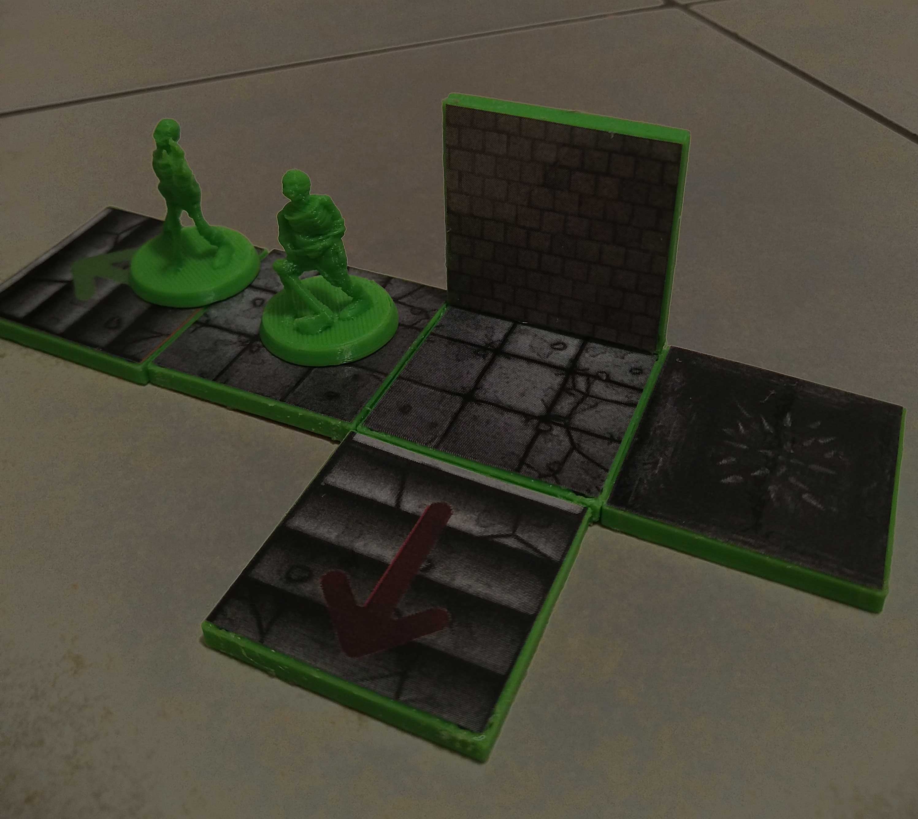 Magnetic tiles 4x4x0,5 cm - for ground and walls